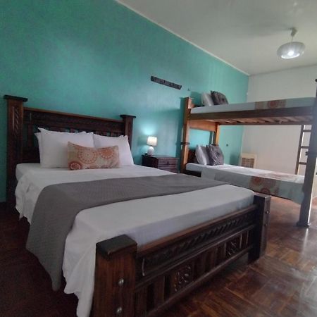 Lajuela Bnb & Hostel アラフエラ エクステリア 写真