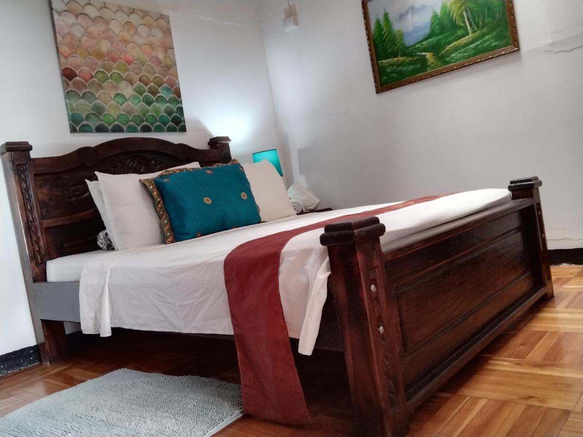 Lajuela Bnb & Hostel アラフエラ エクステリア 写真