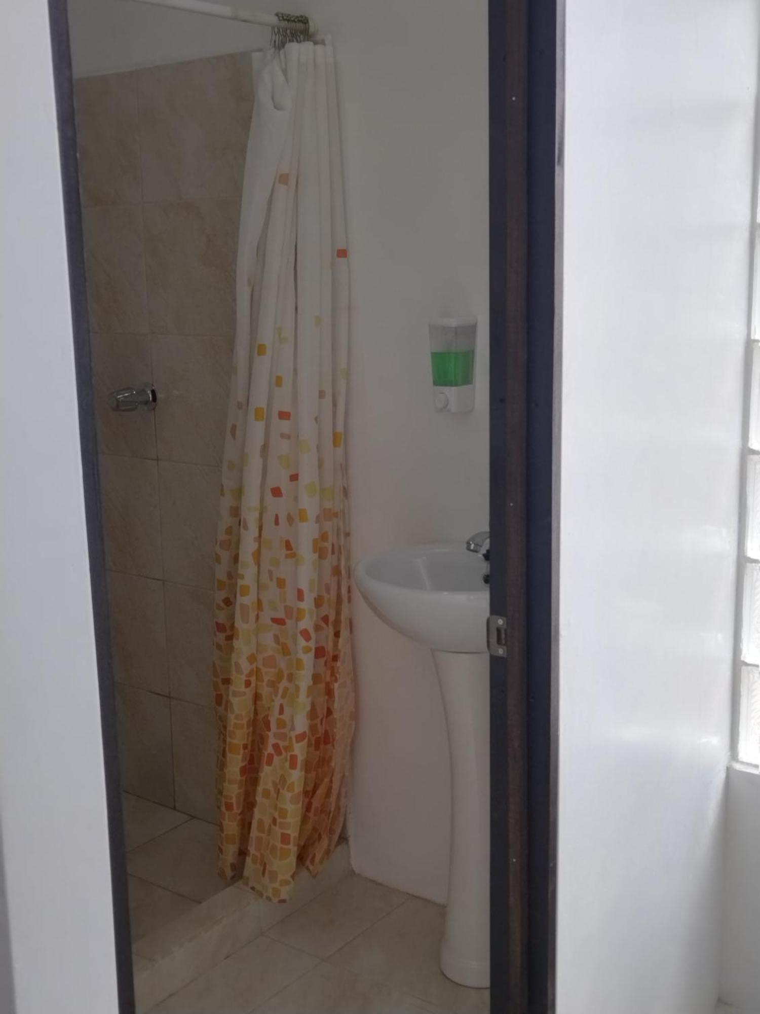 Lajuela Bnb & Hostel アラフエラ エクステリア 写真